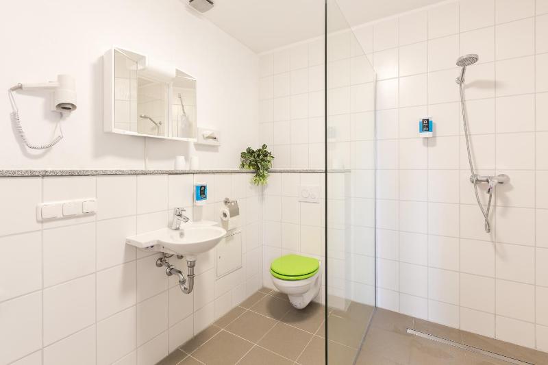 One-Bedroom Apartment image 3