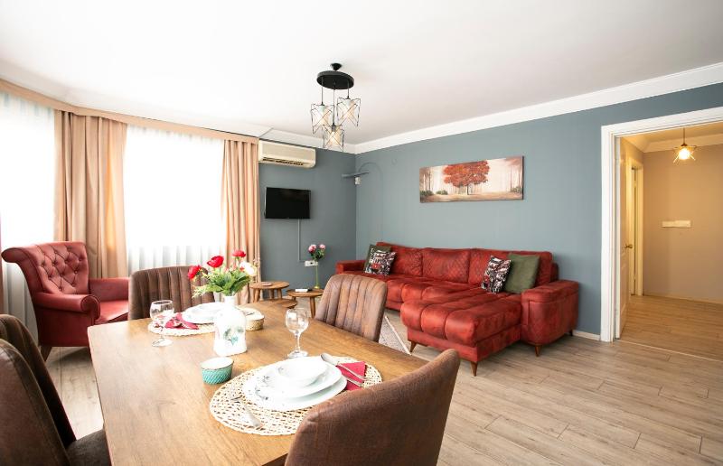 One-Bedroom Apartment image 1