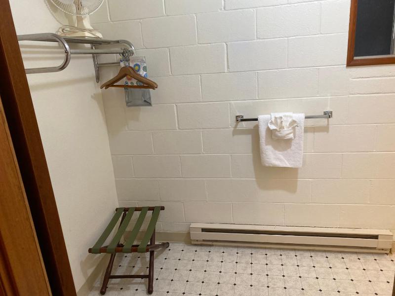 Double Room with Two Double Beds - Non-Smoking image 2
