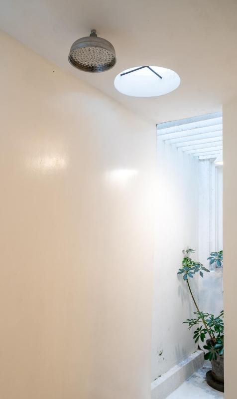 De Saram House by Geoffrey Bawa - image 5