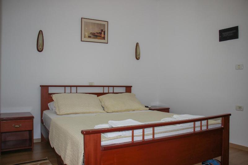 Double Room image 4