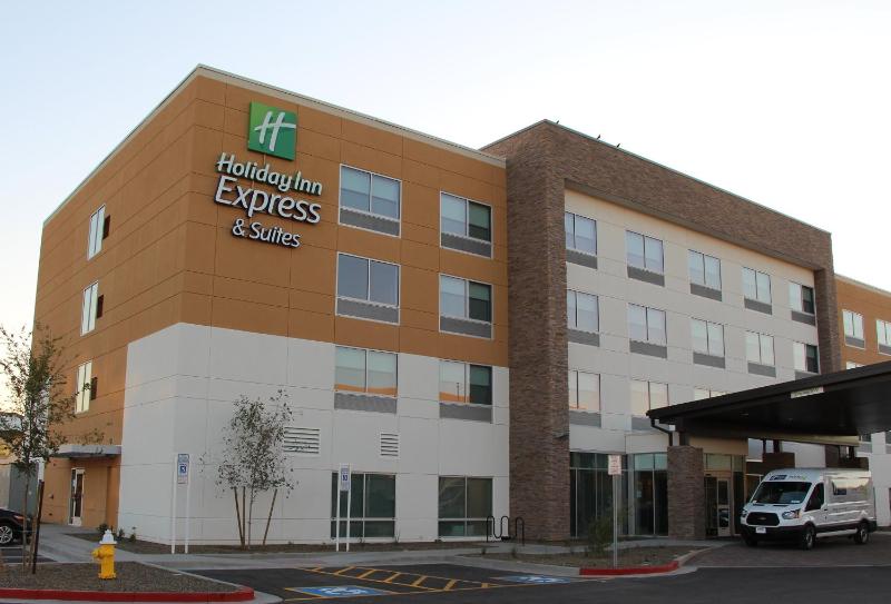 Holiday Inn Express And Suites Phoenix - Airport North By IHG - image 48