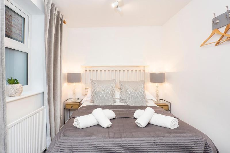 One-Bedroom Apartment - First Floor image 3