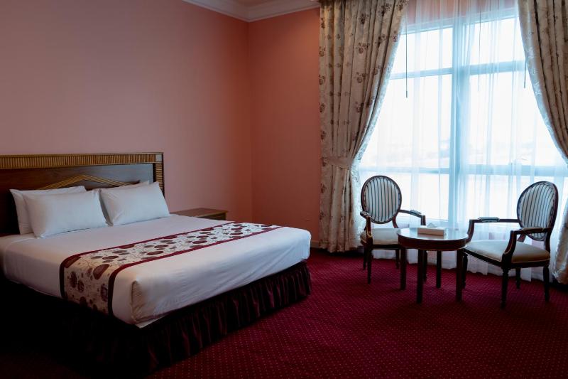 Standard Double Room image 3