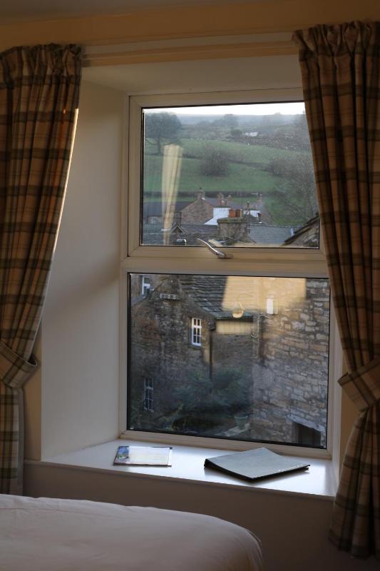 Double or Twin Room image 2