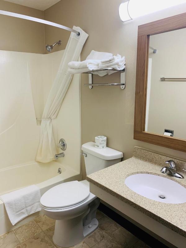 Standard Room with Two Double Beds - Non-Smoking image 1