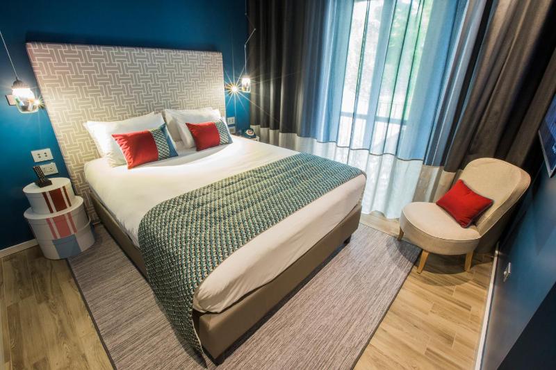 Standard Room image 3