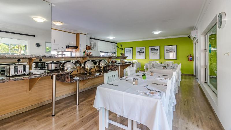 Silver Oaks Boutique Hotel - image 14