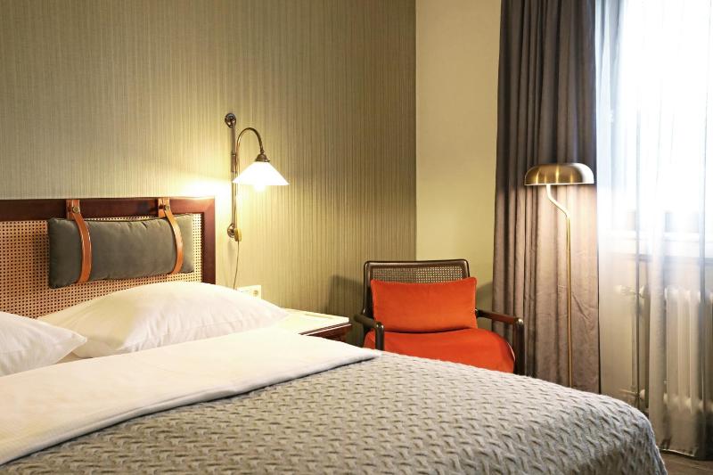 Superior Double Room image 4