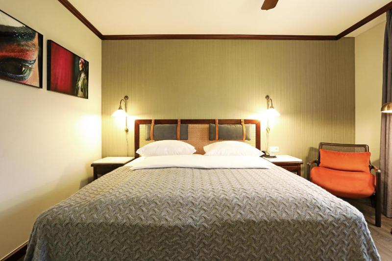 Superior Double Room image 3