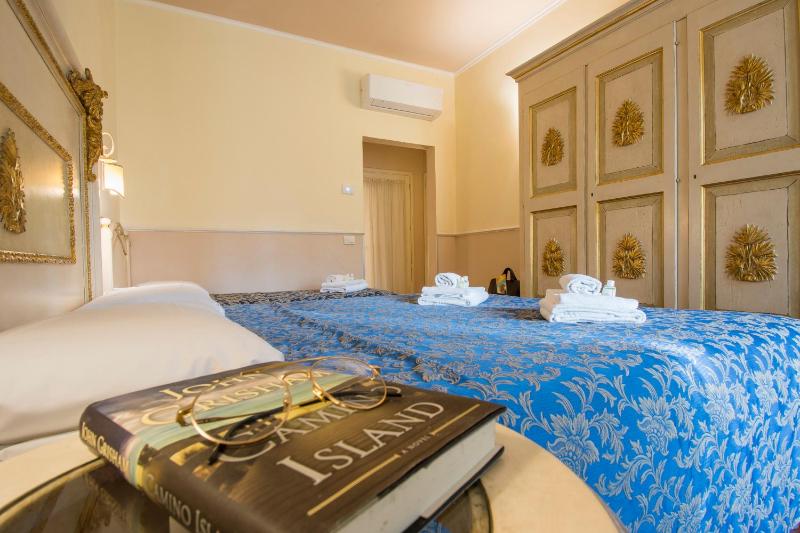 Triple Room image 3