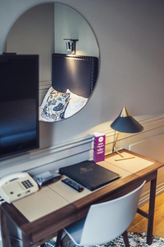 Standard Single Room image 4