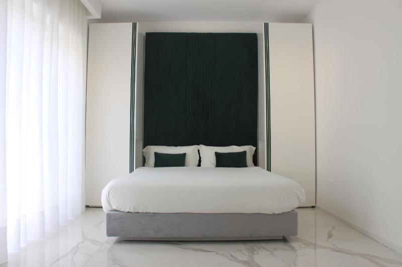 S'O Suites Tropea - image 4