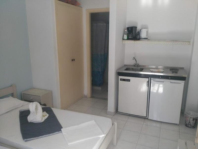 Studio (2 Adults) image 1