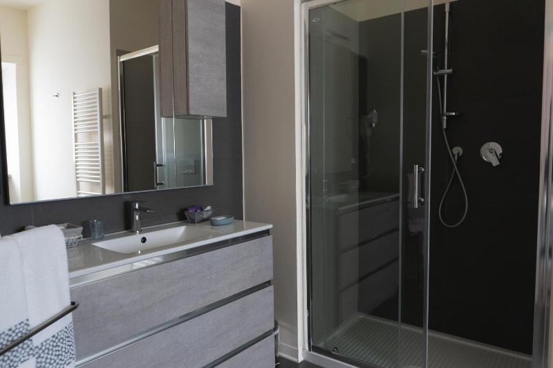 Superior Double Room image 3