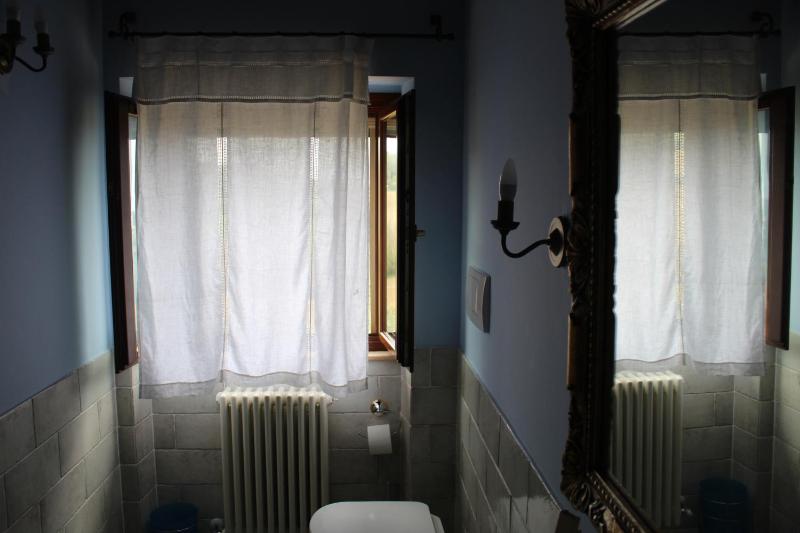 Double Room image 3