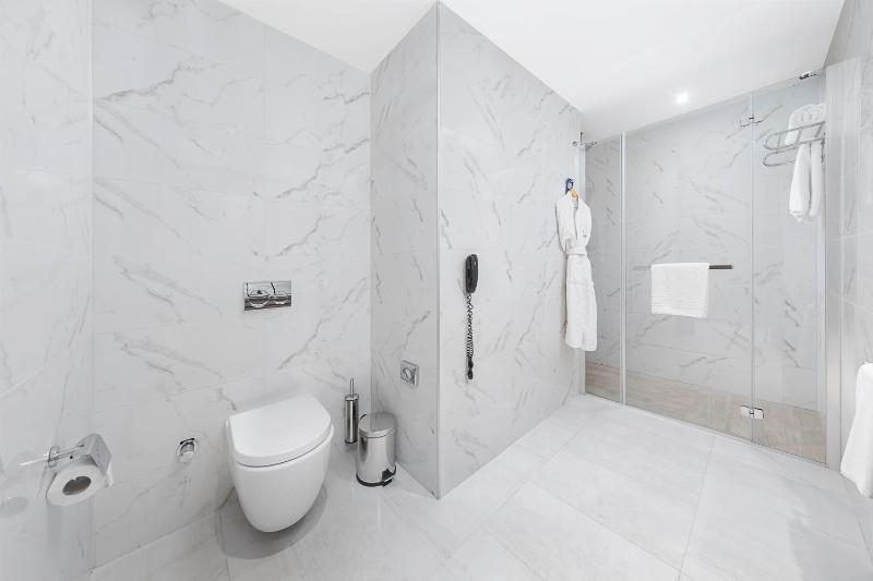 Suite image 3