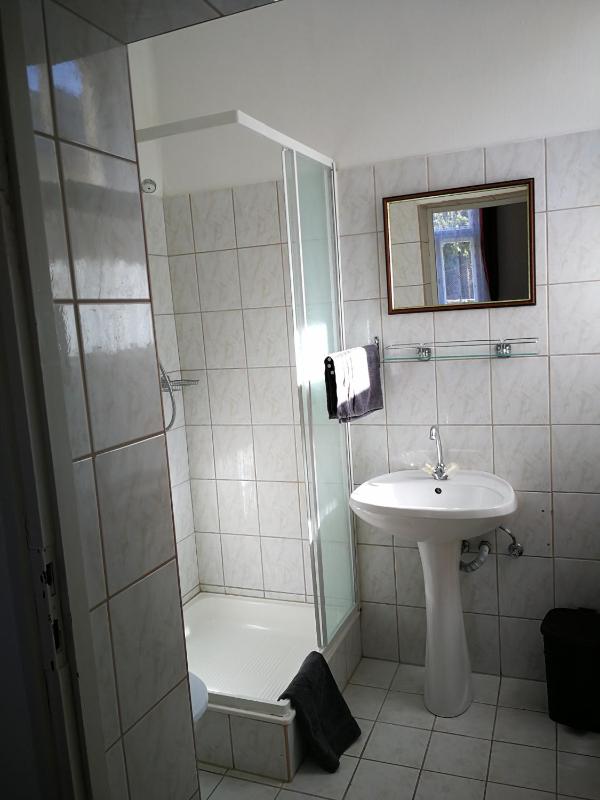 Deluxe Double Room with Shower image 1
