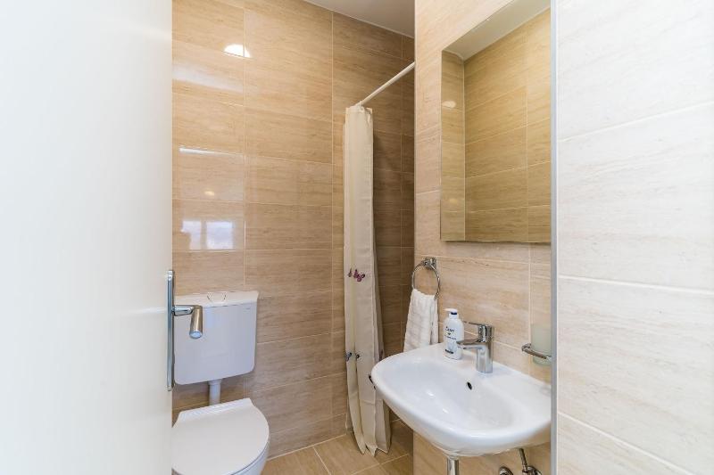 One Bedroom Apartment with City View image 4
