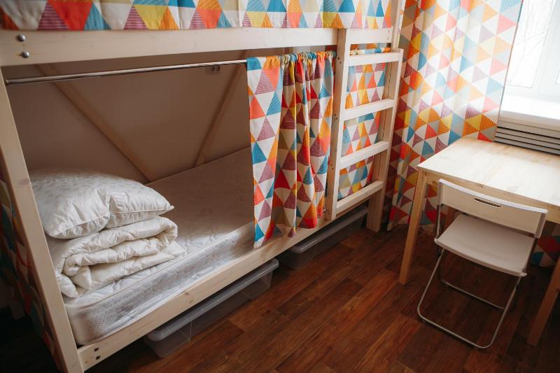 Bed in 8-Bed Dormitory Room image 3