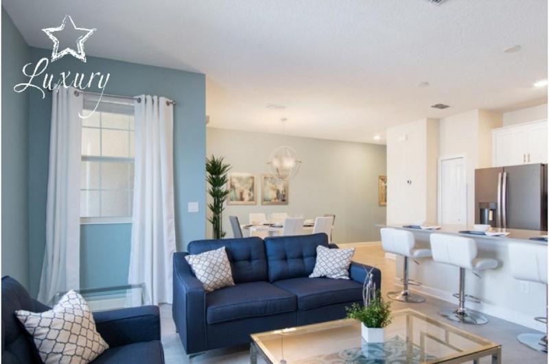 Four-Bedroom Townhome Davenport - image 31