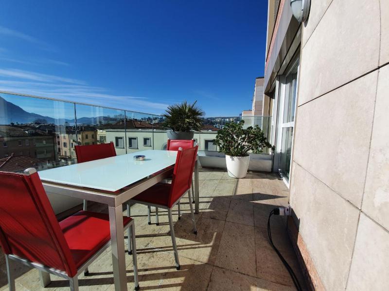 Apartment image 2