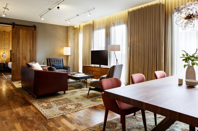 Limelight Hotel Denver - image 10