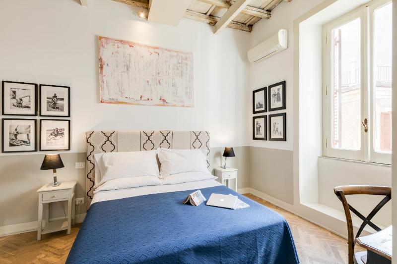 Double or Twin Room image 4