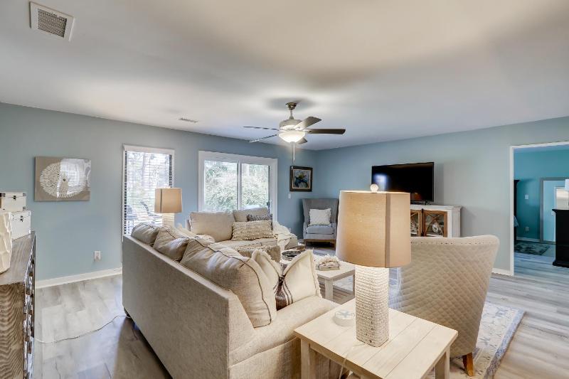 Three Bedroom Apartment image 3