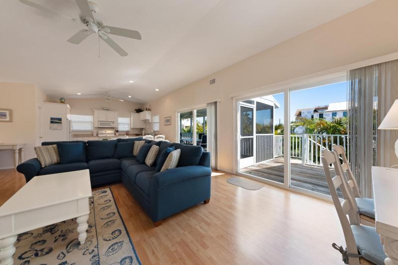Two Bedroom House image 3