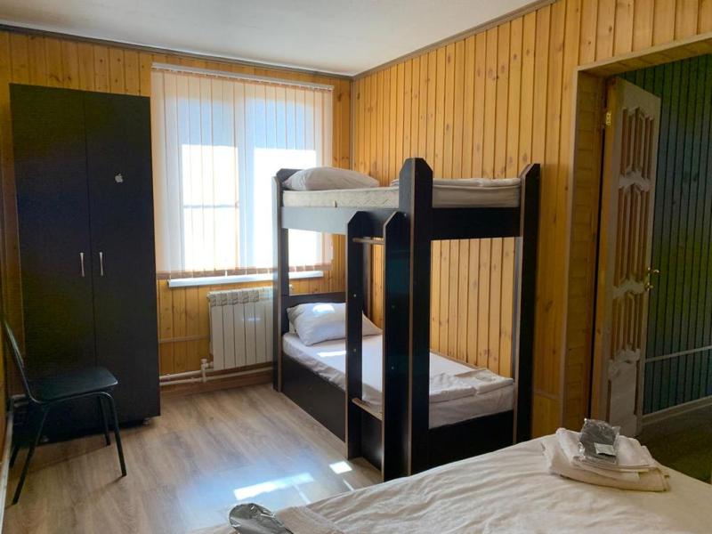 Quadruple Room image 2