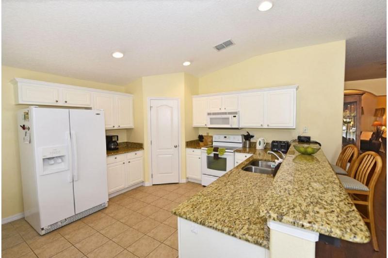 Four-Bedroom Pool Home Davenport - image 20