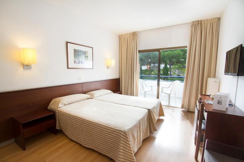Hotel Gran Garbi & AquasPlash - image 3