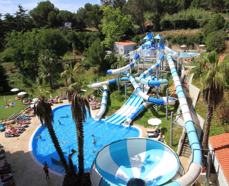 Hotel Gran Garbi Mar & AquaSplash - image 11