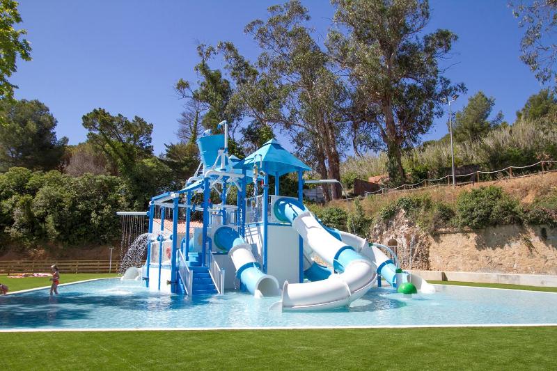 Hotel Gran Garbi Mar & AquaSplash - image 3