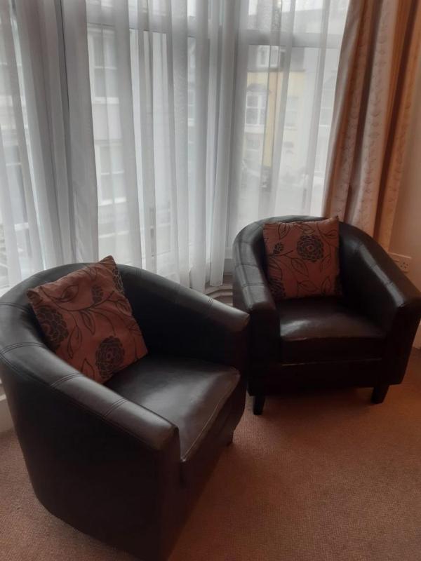 Standard Family Room image 3