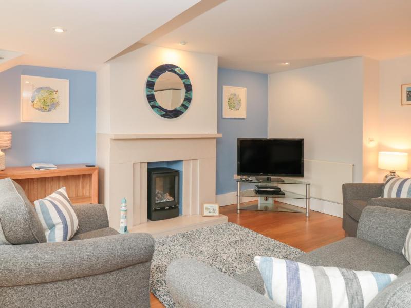 42 Dart Marina - image 10