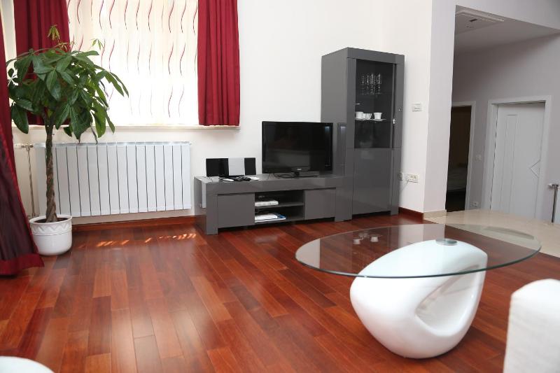 Two-Bedroom Apartment with Terrace and Sea View image 4