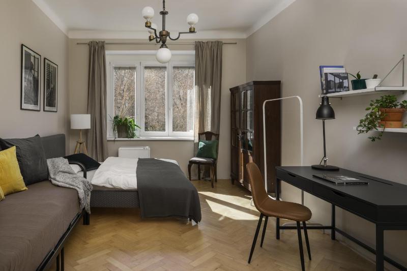 One-Bedroom Apartment image 1