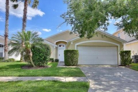 Three-Bedroom Holiday Home  image 1