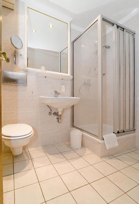 Single Room with Balcony image 2