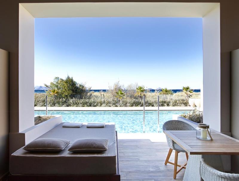 Pelagos Suites Hotel & Spa - image 13