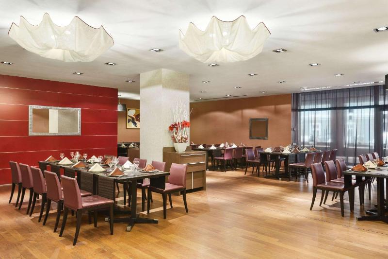 Ramada by Wyndham Sibiu - image 38