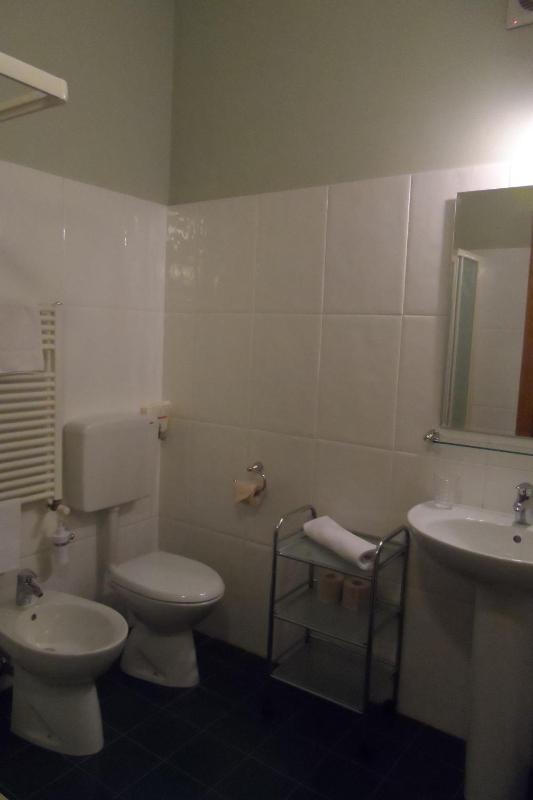 Quadruple Room image 2