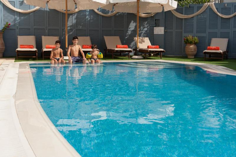 Anna Platanou Hotel - image 19