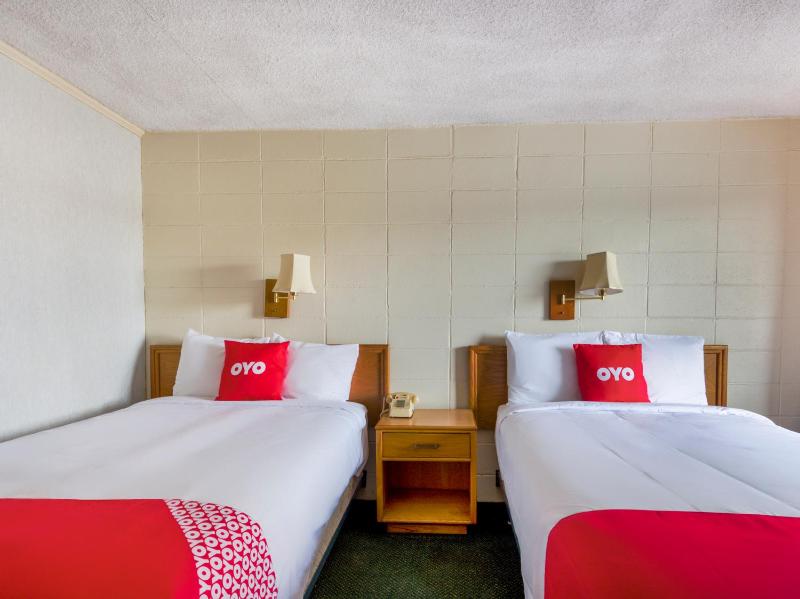 Double Room with Two Double Beds image 3