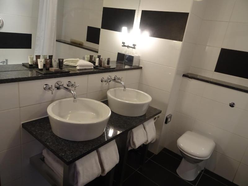Suite image 3
