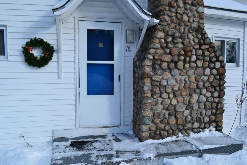 Three Bedroom Cottage with Balcony - Non-Smoking (Not Pet Friendly) image 2