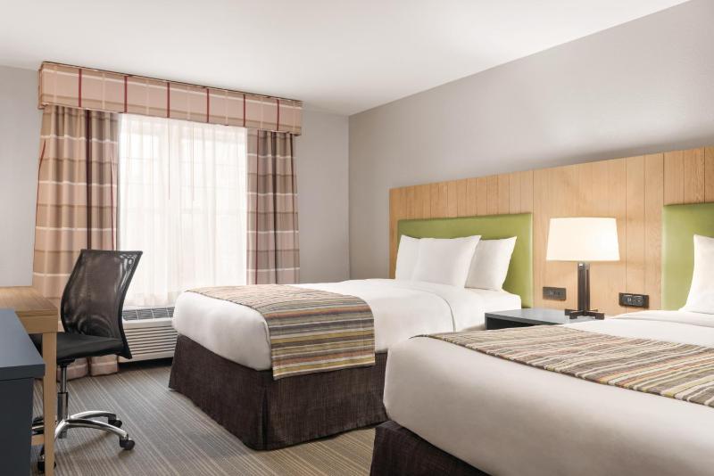 Queen Room with Two Queen Beds image 1