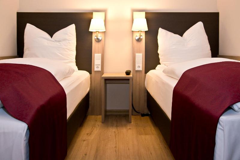 Comfort Double Room image 3